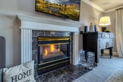 3 King Suites · Hot Tub · Fireplace