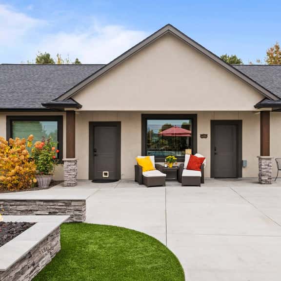 Harvest Cottage · Hot Tub · Bike to 3 Wineries - Image 1